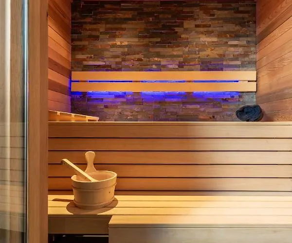 Casa Morreni, Luxe Met Sauna Villa *